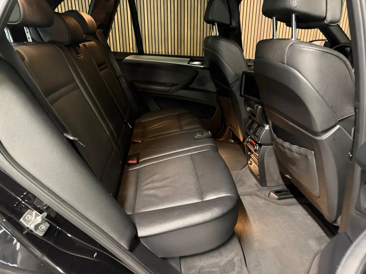 XDrive50i - M Pakket - nwe Klepseals