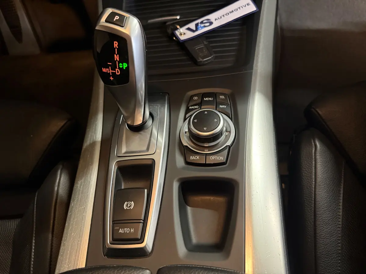 XDrive50i - M Pakket - nwe Klepseals