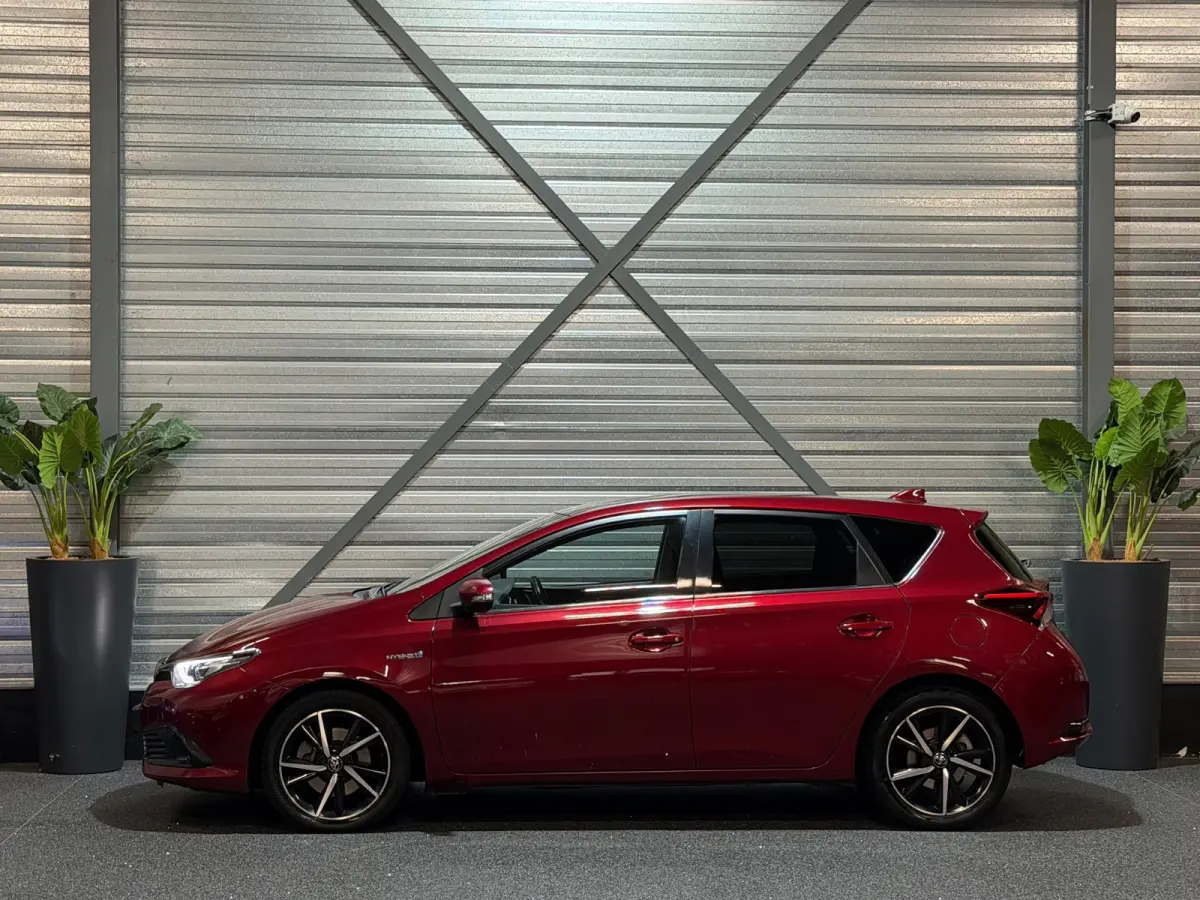 1.8 Hybrid Executive LED/NAVI/PANO/CRUISE/LANE-ASSIST/CAMERA/CLIMATE/BT-AUDIO/DEALER-ONDERHOUDEN/GARANTIE