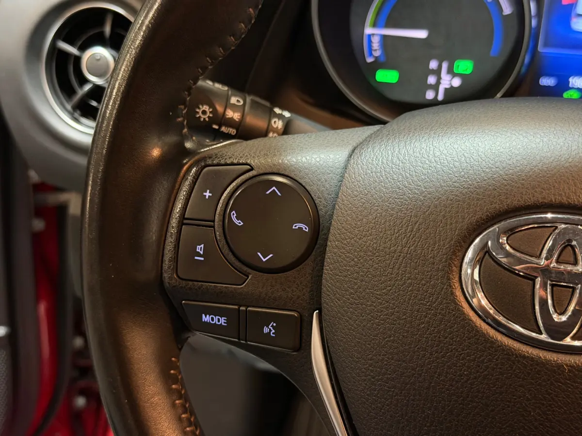 1.8 Hybrid Executive LED/NAVI/PANO/CRUISE/LANE-ASSIST/CAMERA/CLIMATE/BT-AUDIO/DEALER-ONDERHOUDEN/GARANTIE