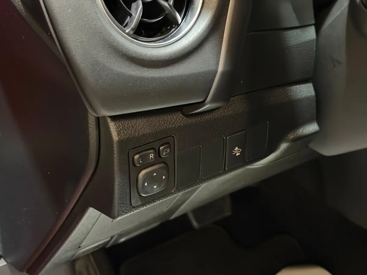 1.8 Hybrid Executive LED/NAVI/PANO/CRUISE/LANE-ASSIST/CAMERA/CLIMATE/BT-AUDIO/DEALER-ONDERHOUDEN/GARANTIE