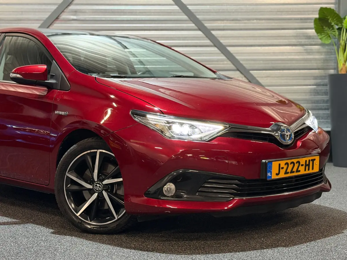 1.8 Hybrid Executive LED/NAVI/PANO/CRUISE/LANE-ASSIST/CAMERA/CLIMATE/BT-AUDIO/DEALER-ONDERHOUDEN/GARANTIE