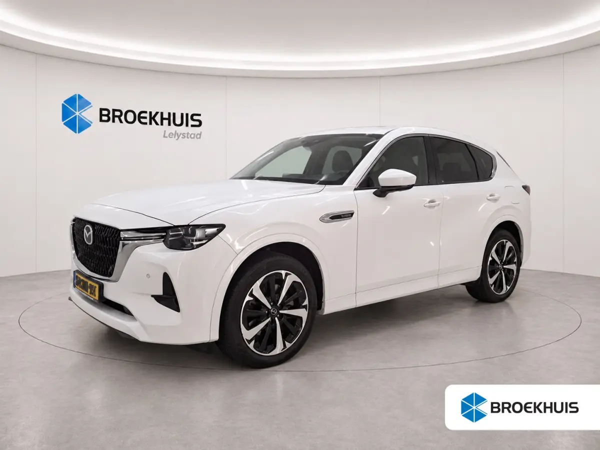 2.5 e-SKYACTIV PHEV 327PK TAKUMI AUTOMAAT / NAVI / LEDER / CLIMA / FULL-LED / PDC / 20" LMV / BOSE AUDIO / PANO DAK / KEYLESS / 360 CAMERA / HUD / WEGKLAP. TREKHAAK / WINTERPAKKET / ADAPT. C