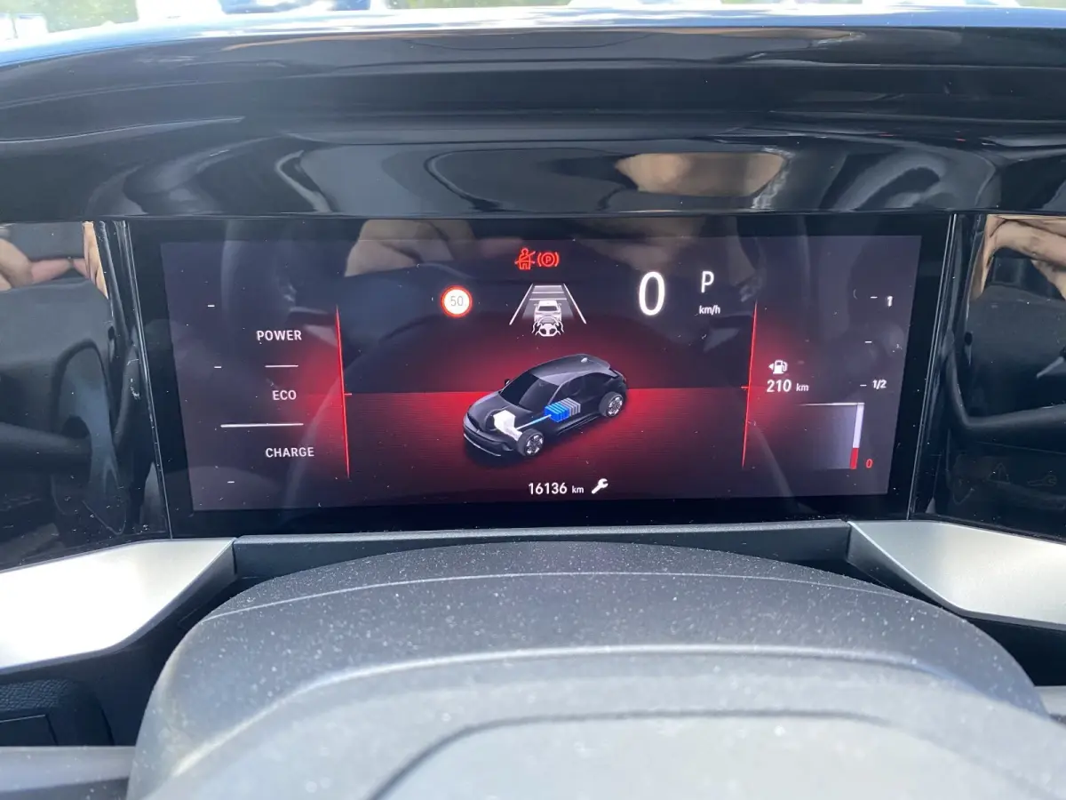 1.2 Turbo Hybrid GS ** MATRIX, ACC, COMFORT PACK MET VERW. STUUR, CAMERA, APPLE  ** Ex OPEL AG - UNFALLFREI ** ** INFORMEER OOK NAAR ONZE AANTREKKELIJKE FINANCIAL-LEASE TARIEVEN **