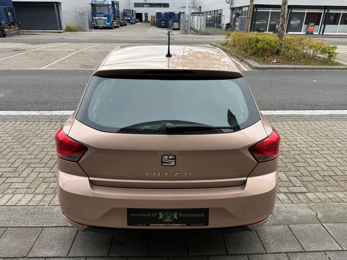 1.0 MPI Reference LMV15/AIRCO/CAMERA/NAVI/CARPLAY