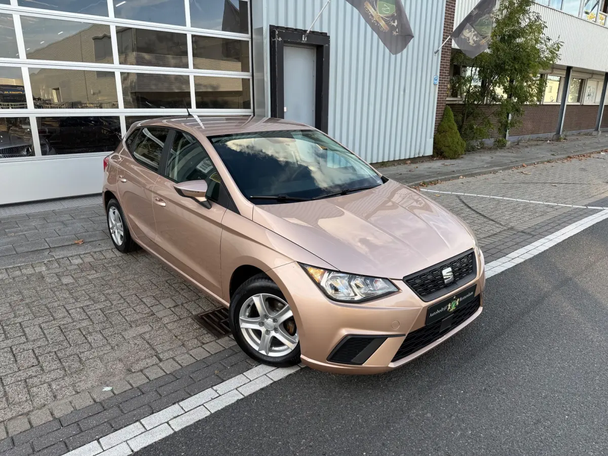 1.0 MPI Reference LMV15/AIRCO/CAMERA/NAVI/CARPLAY