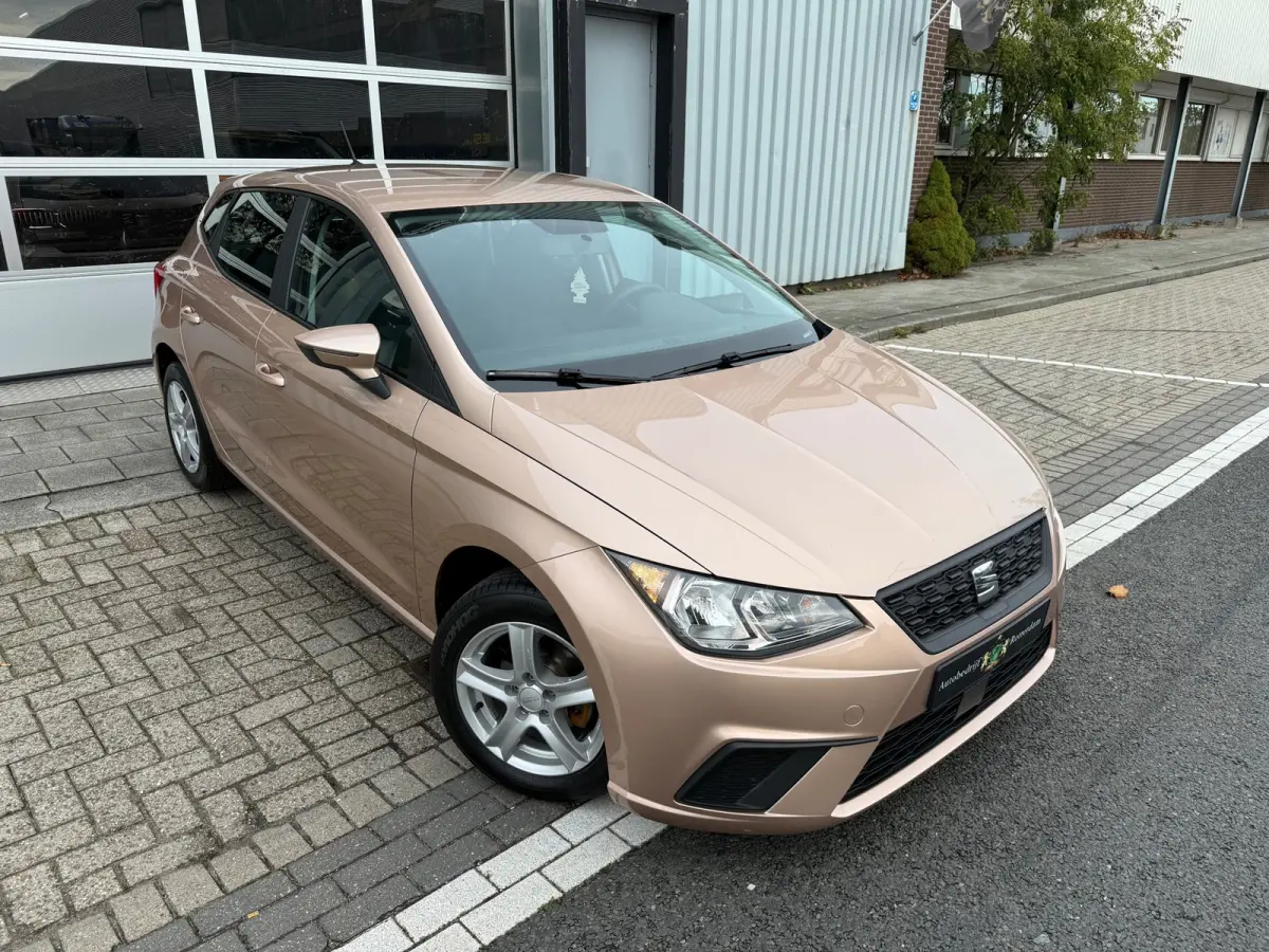 1.0 MPI Reference LMV15/AIRCO/CAMERA/NAVI/CARPLAY