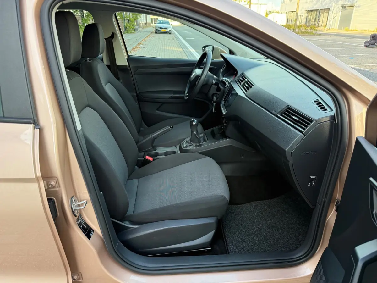 1.0 MPI Reference LMV15/AIRCO/CAMERA/NAVI/CARPLAY