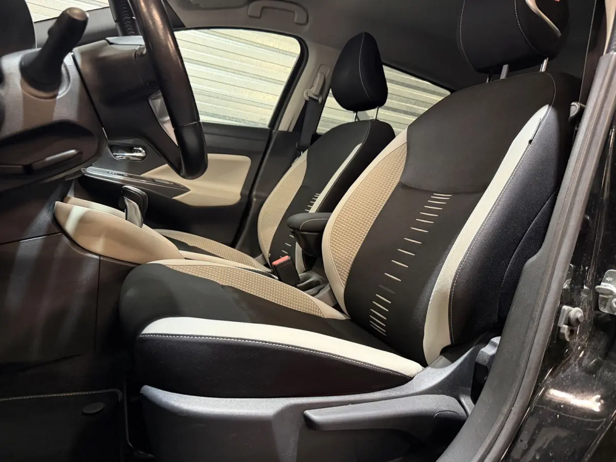 1.0 IG-T Tekna AUT/AIRCO/LED/BOSE-PERSONAL/NAVI/CARPLAY/CRUISE/KEYLESS/CAMERA/PDC/TREKHAAK/LANE-ASSIST/STOELVERW