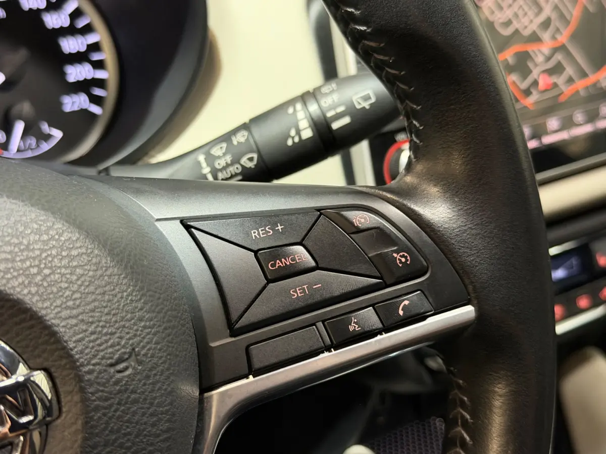 1.0 IG-T Tekna AUT/AIRCO/LED/BOSE-PERSONAL/NAVI/CARPLAY/CRUISE/KEYLESS/CAMERA/PDC/TREKHAAK/LANE-ASSIST/STOELVERW
