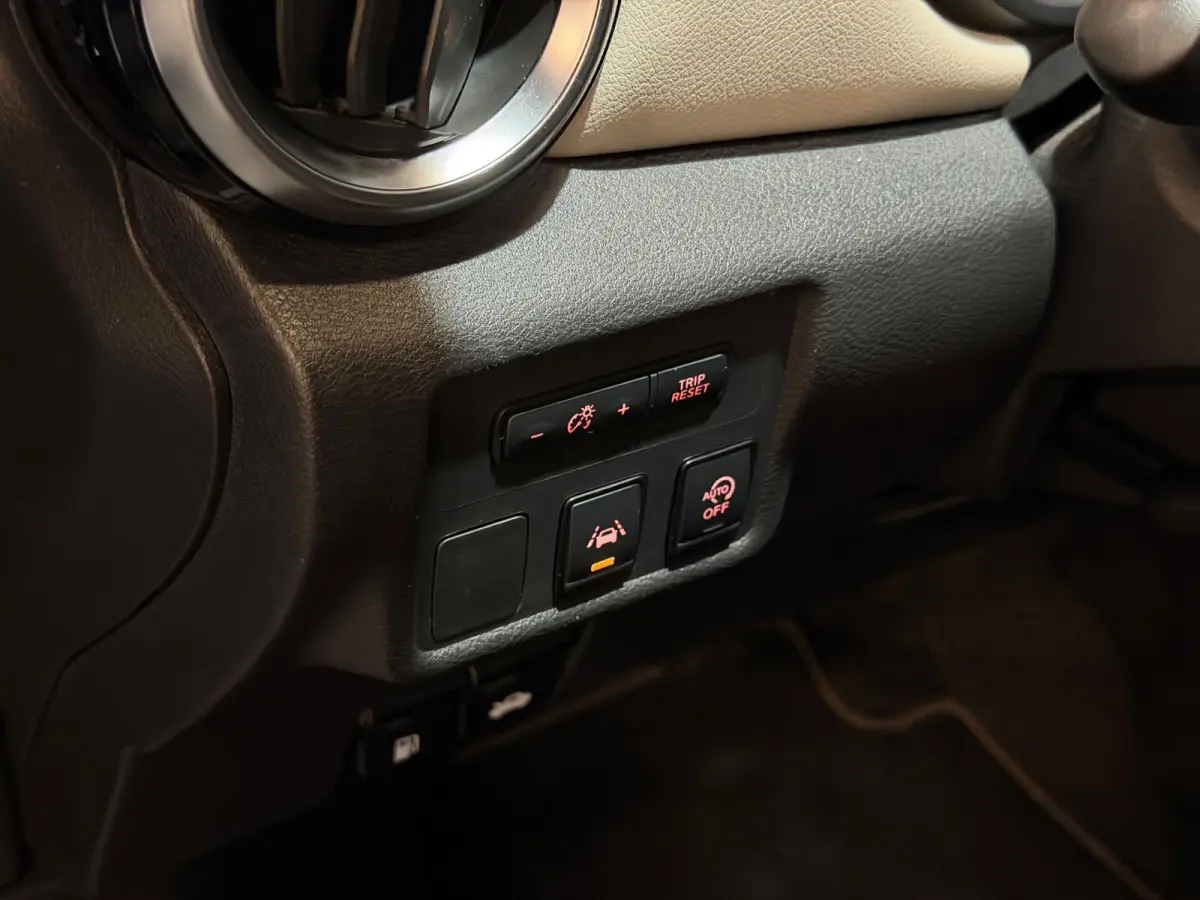 1.0 IG-T Tekna AUT/AIRCO/LED/BOSE-PERSONAL/NAVI/CARPLAY/CRUISE/KEYLESS/CAMERA/PDC/TREKHAAK/LANE-ASSIST/STOELVERW
