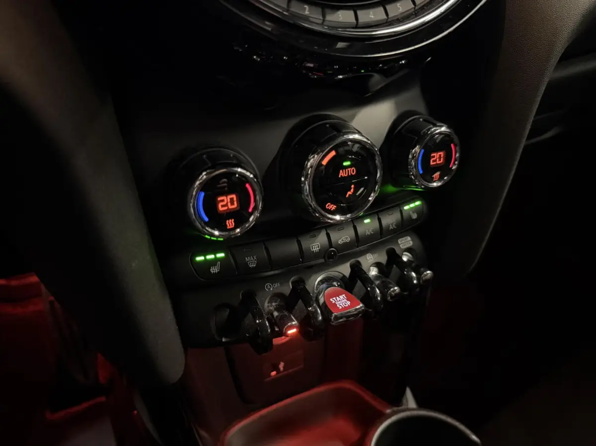 1.5 John Cooper Works Dalston Edition Carplay