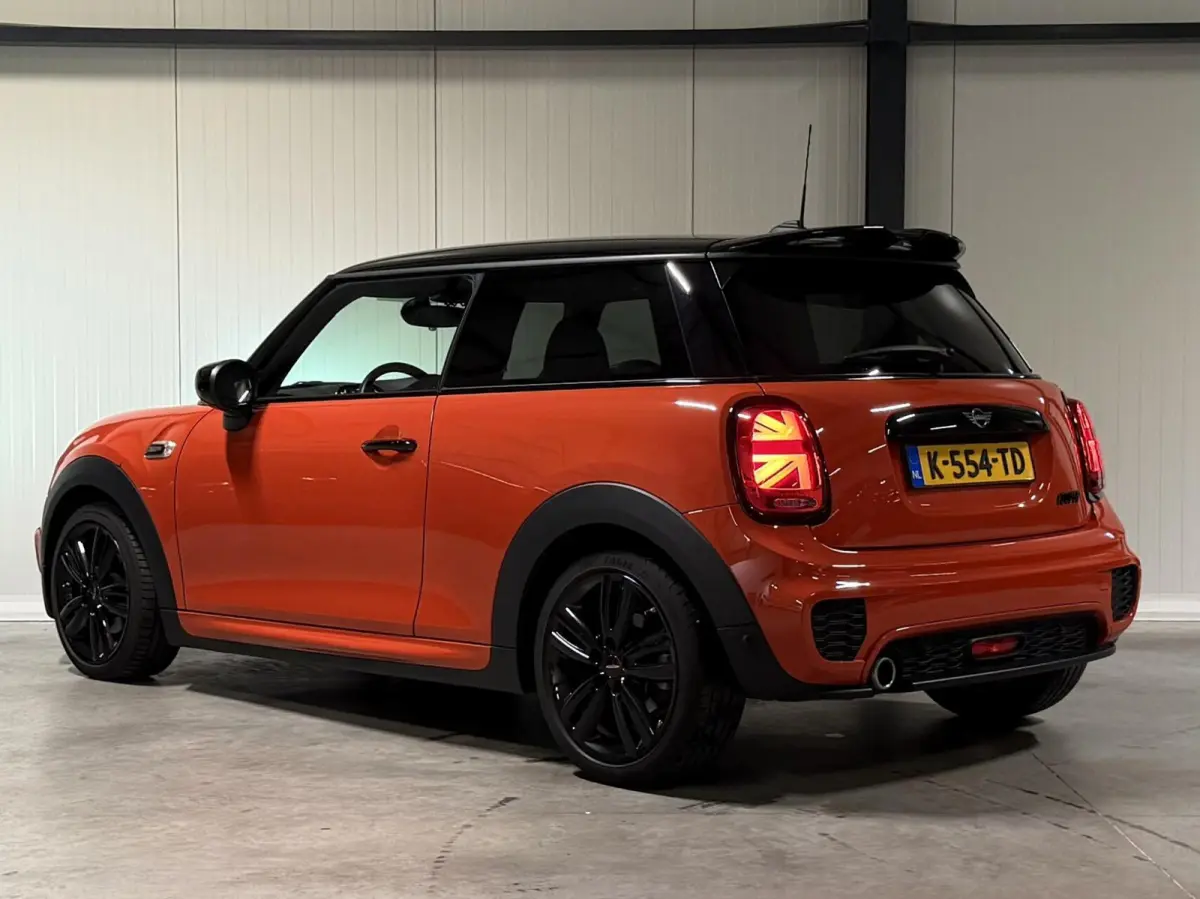 1.5 John Cooper Works Dalston Edition Carplay