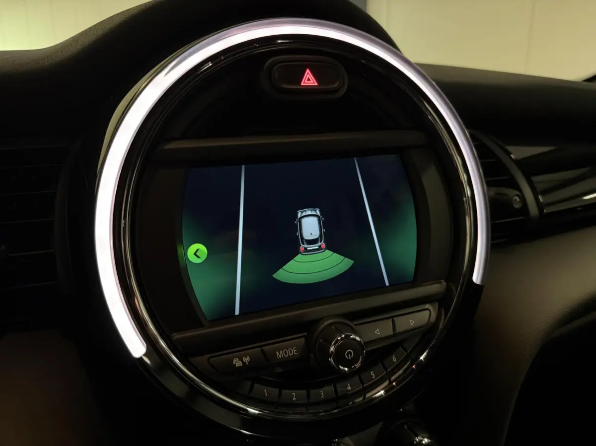 1.5 John Cooper Works Dalston Edition Carplay