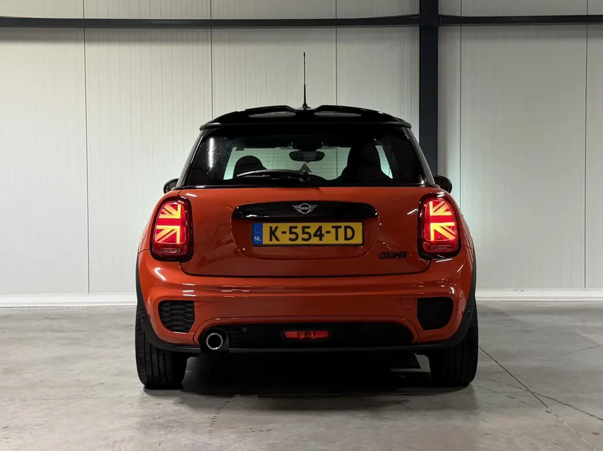 1.5 John Cooper Works Dalston Edition Carplay