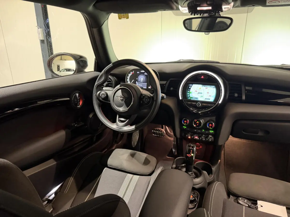 1.5 John Cooper Works Dalston Edition Carplay
