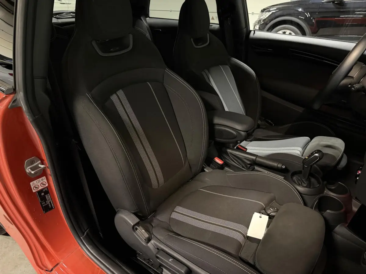1.5 John Cooper Works Dalston Edition Carplay