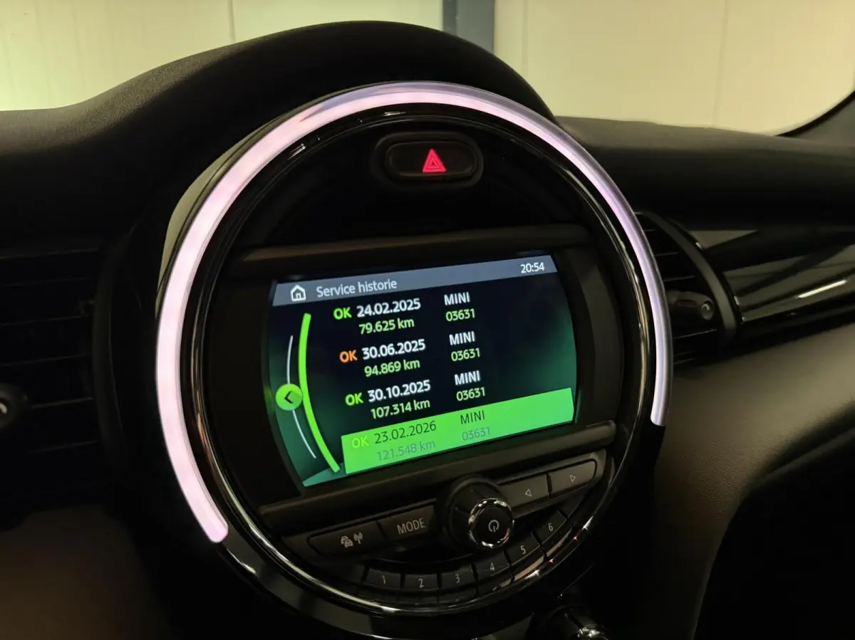 1.5 John Cooper Works Dalston Edition Carplay