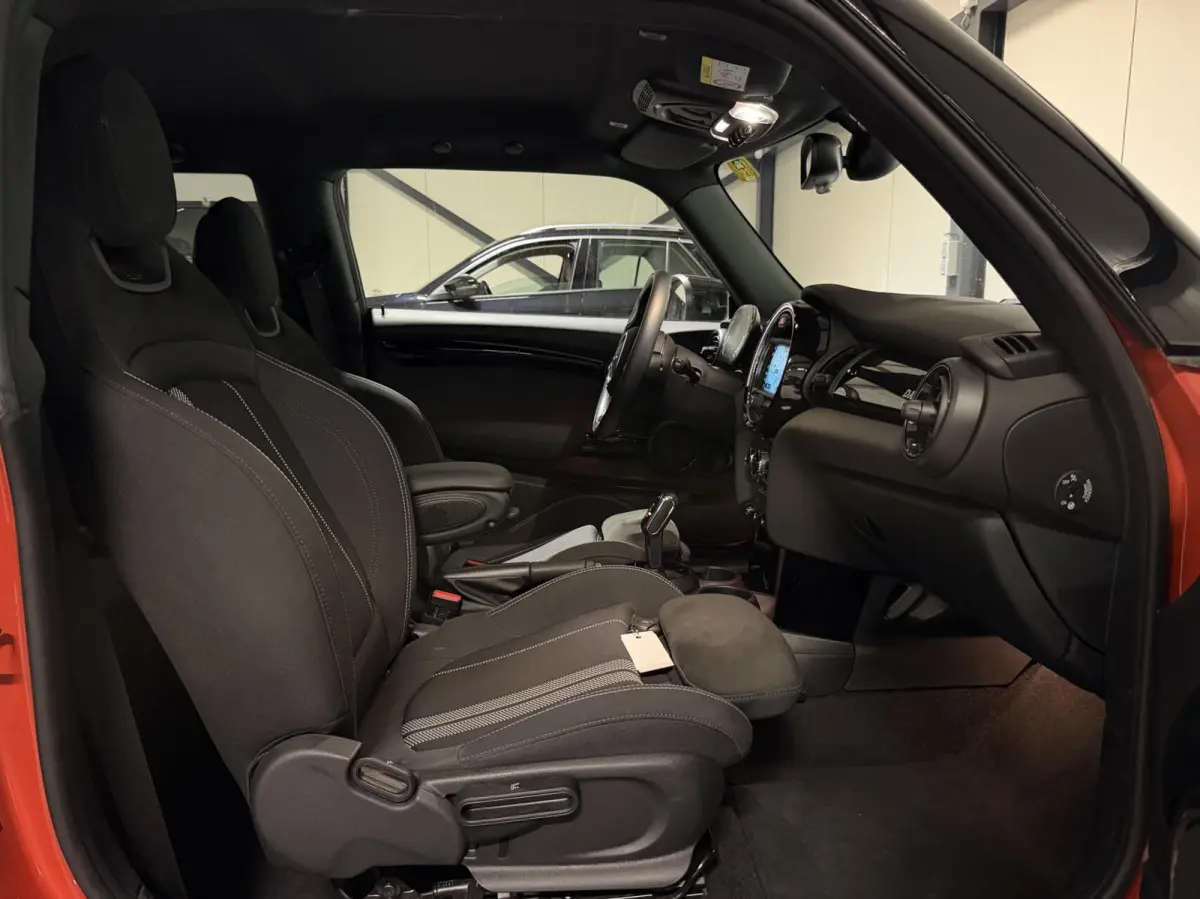 1.5 John Cooper Works Dalston Edition Carplay