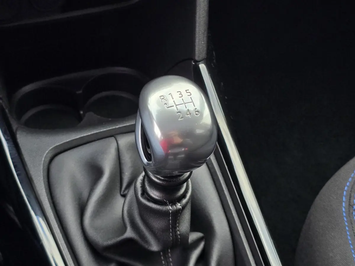 1.2 PT Signature Carplay/Trekhaak/Distrib. vv