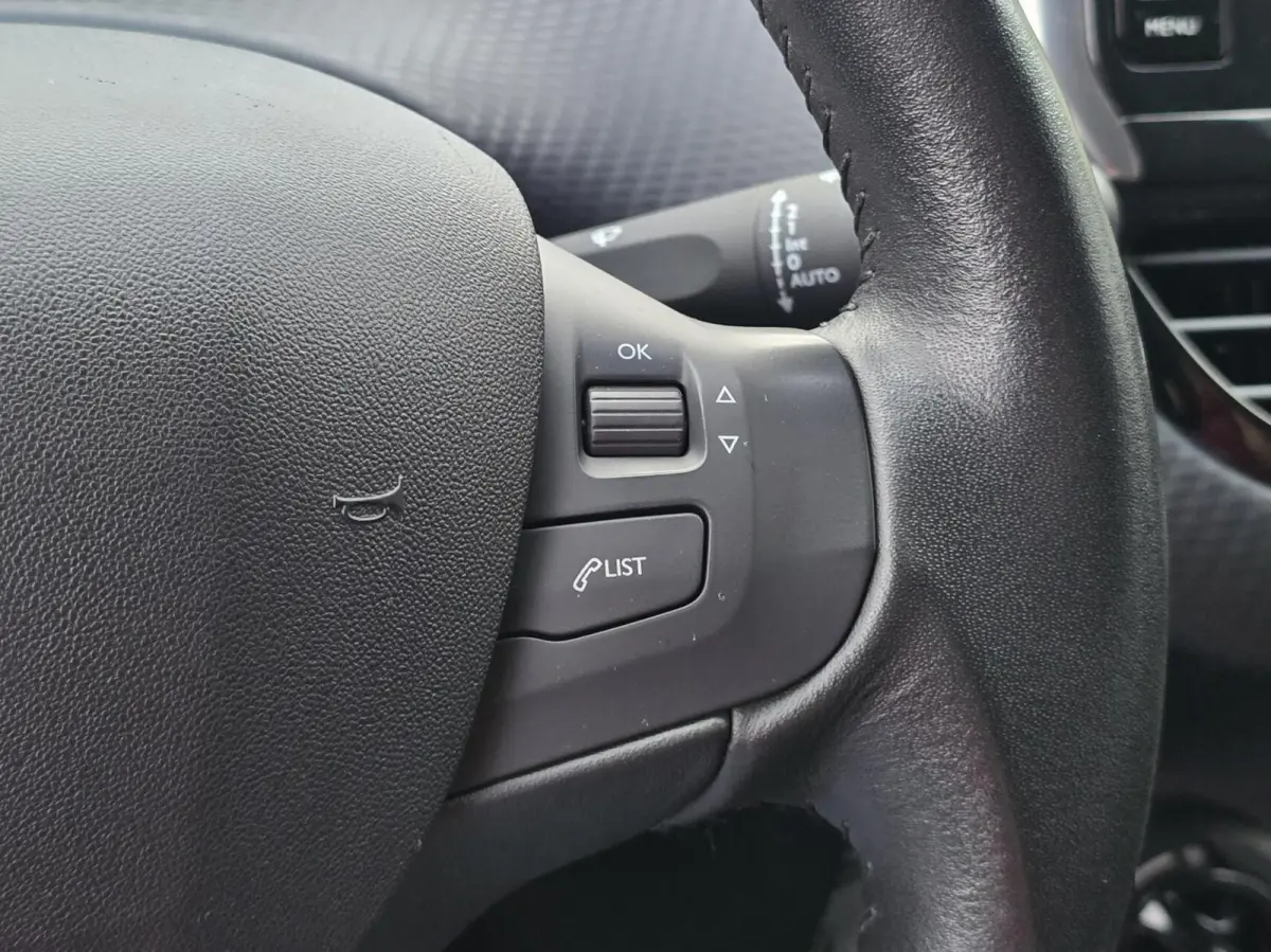 1.2 PT Signature Carplay/Trekhaak/Distrib. vv