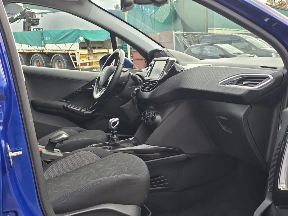 1.2 PT Signature Carplay/Trekhaak/Distrib. vv