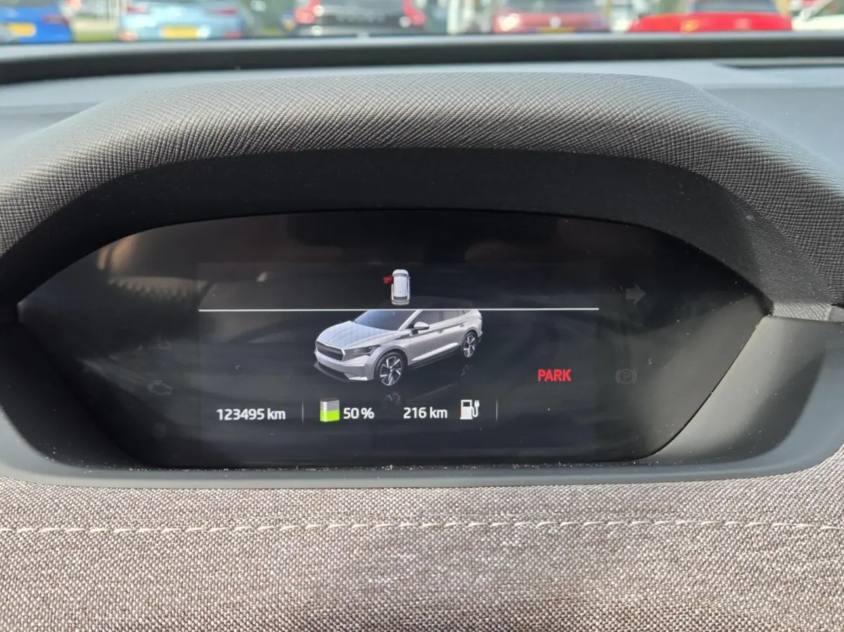 80 SOH 95,9% | Camera | Adaptive Cruise | Apple Carplay | Rijklaarprijs