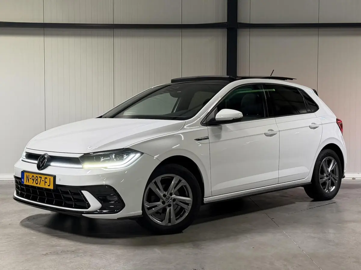 1.0 TSI R-Line Pano Virtual Sfeer IQ Light