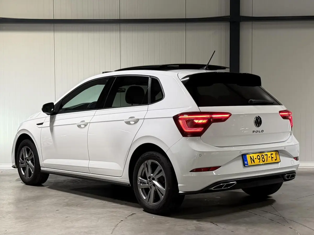 1.0 TSI R-Line Pano Virtual Sfeer IQ Light