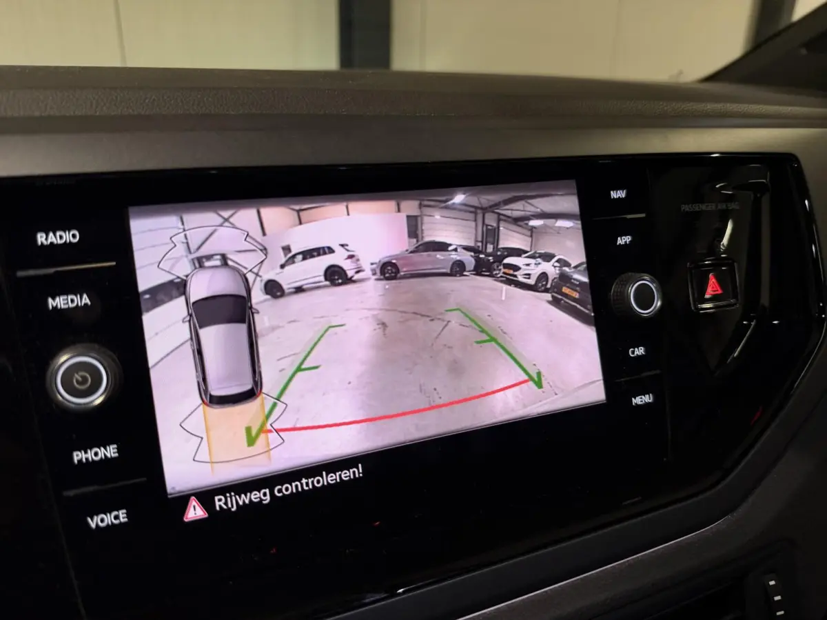 1.0 TSI R-Line Pano Virtual Sfeer IQ Light