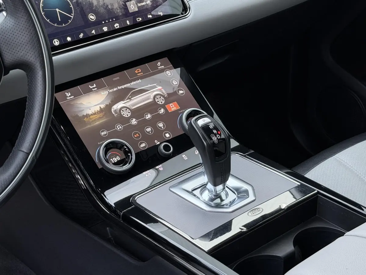 2.0 P200 AWD R-Dynamic S | NL-Auto/Pano-dak/20-inch/Meridian/Carplay/Leder