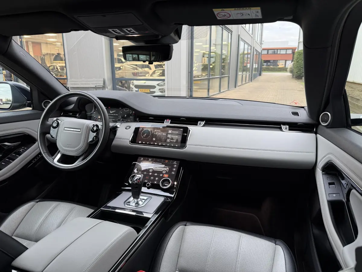 2.0 P200 AWD R-Dynamic S | NL-Auto/Pano-dak/20-inch/Meridian/Carplay/Leder