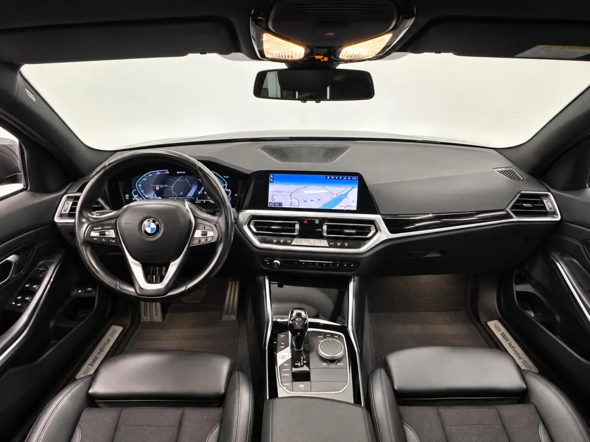 330e Sportline Panoramadak Navi Carplay Cruise Control Full LED PDC VA Privacy Glass Live Cockpit Professional DAB+ Shadowline Hemel Antraciet
