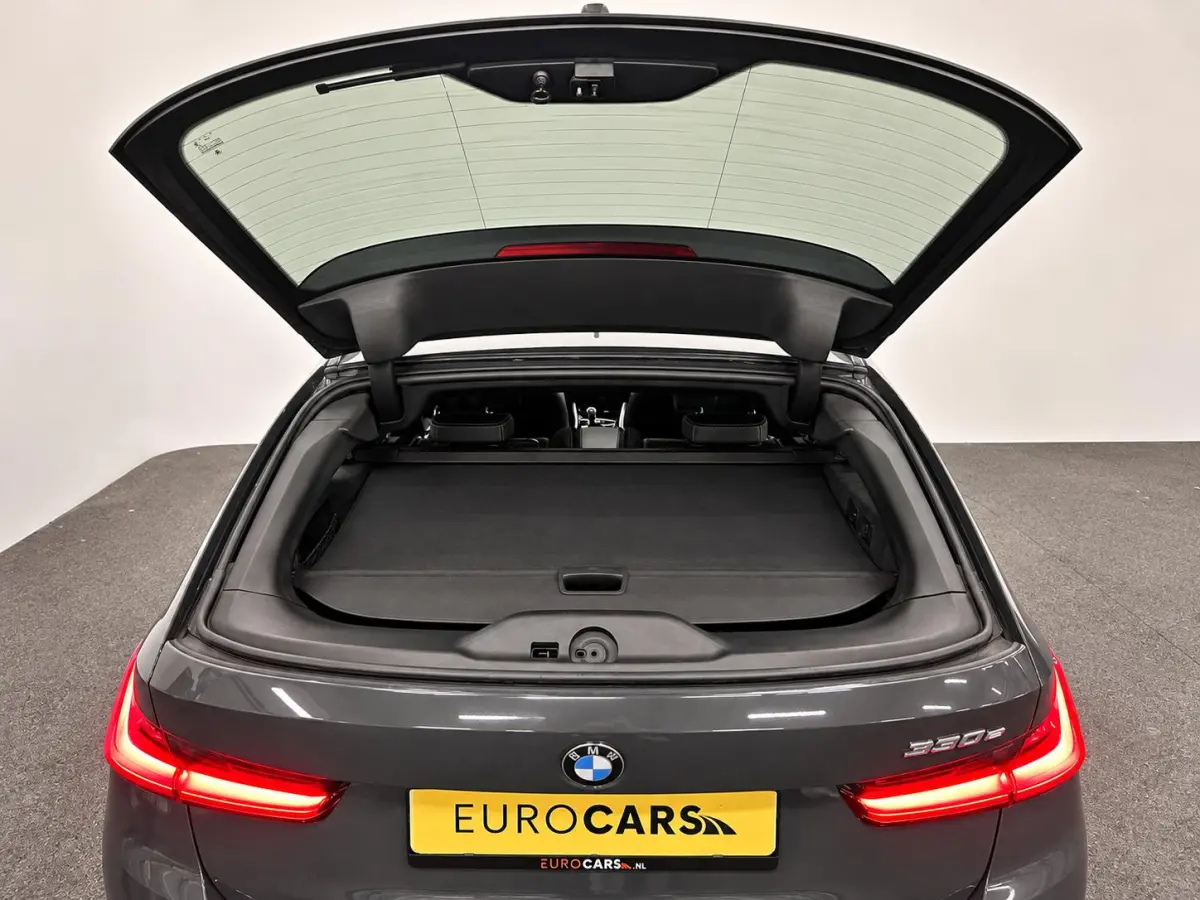 330e Sportline Panoramadak Navi Carplay Cruise Control Full LED PDC VA Privacy Glass Live Cockpit Professional DAB+ Shadowline Hemel Antraciet