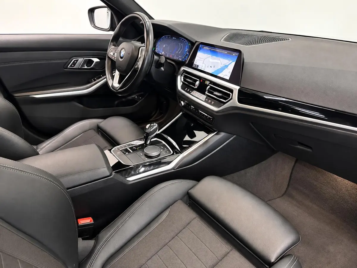 330e Sportline Panoramadak Navi Carplay Cruise Control Full LED PDC VA Privacy Glass Live Cockpit Professional DAB+ Shadowline Hemel Antraciet
