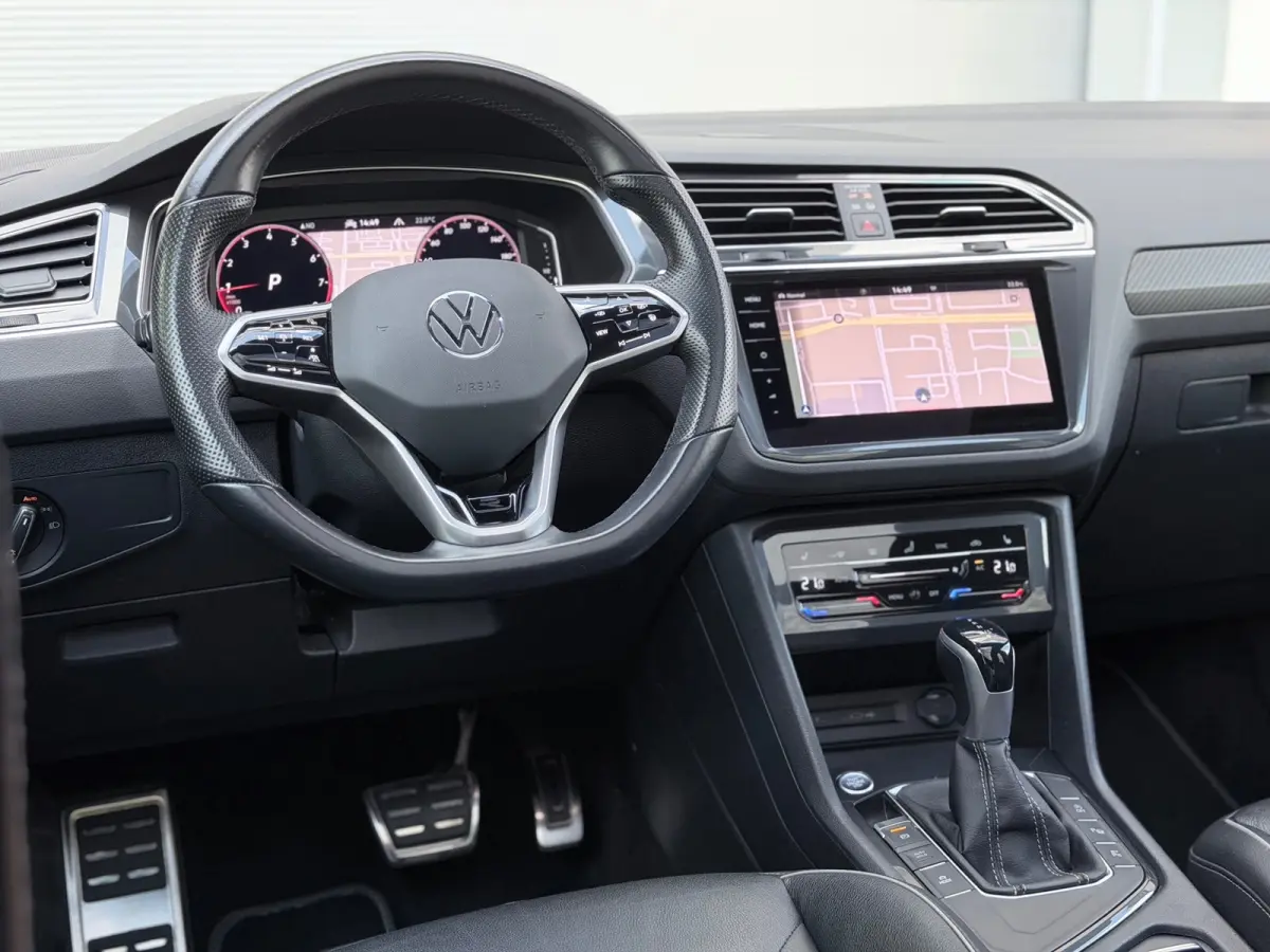1.5 TSI R-Line Pano/Leer/360/Keyless