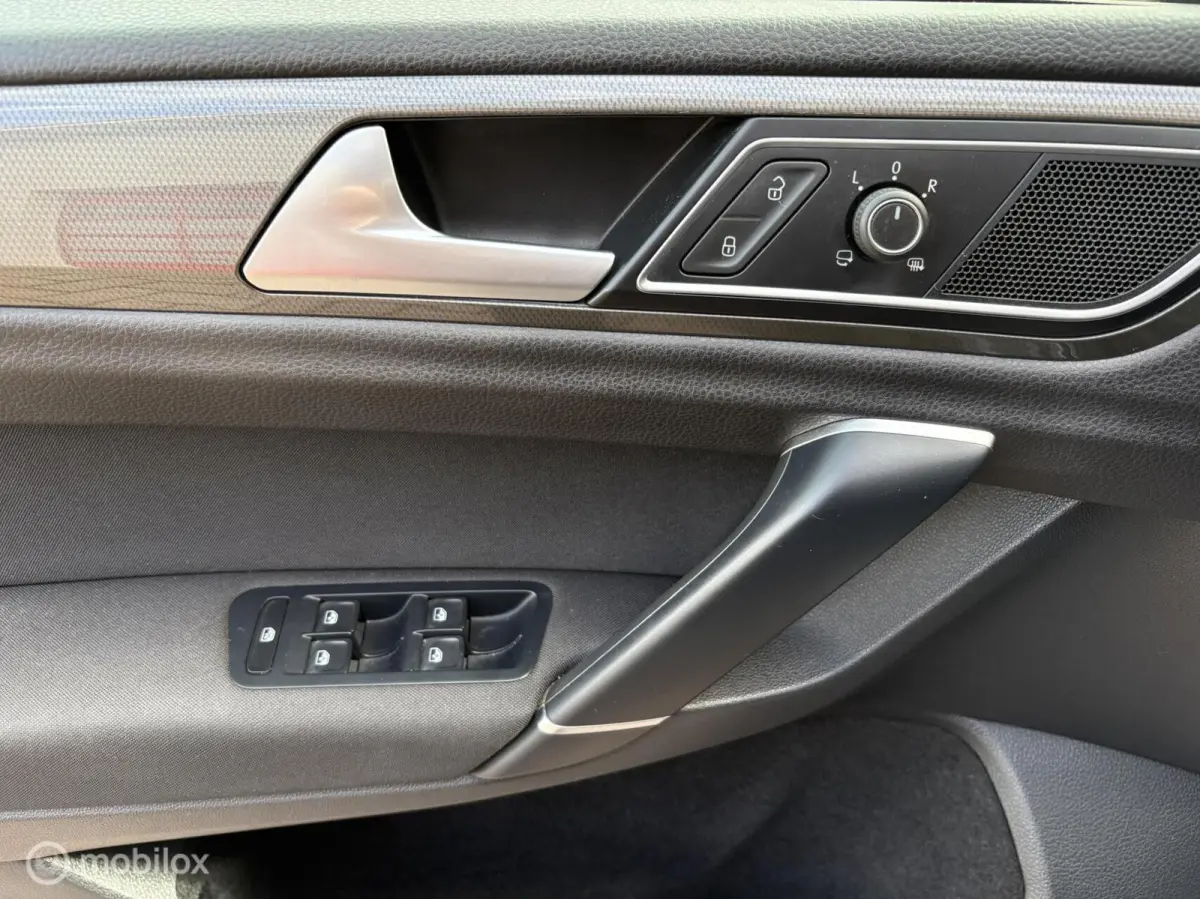 1.0 TSI AUTOMAAT/NAVI/CAMERA/CRUISE