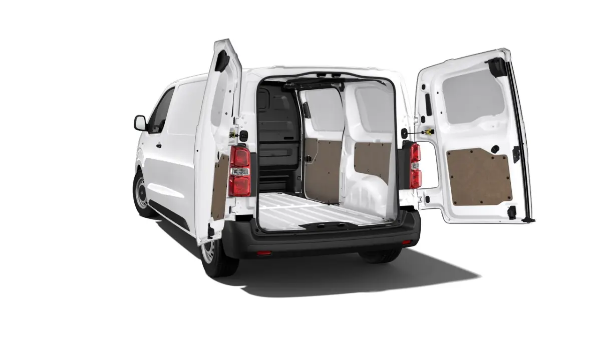 Standaard - Elektrisch | Elektrisch bedienbare en verwarmbare buitenspiegels | Onboard lader 11Kw - 3 fase | Parkeersensoren achter