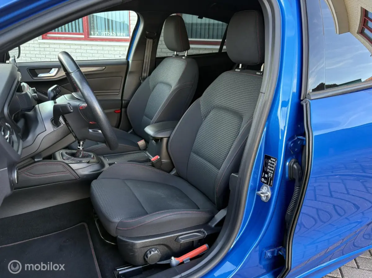 1.0 EcoBoost ST-LINE NAVI/CAMERA/CRUISE