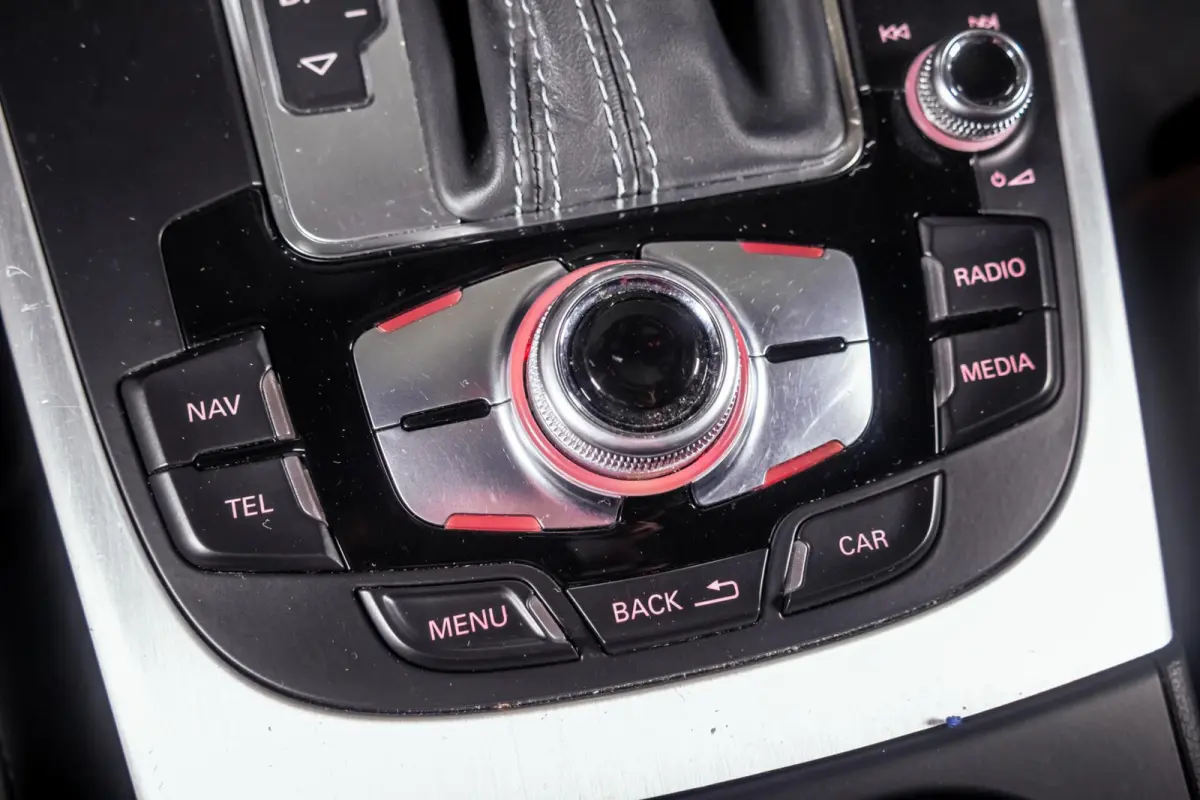 1.8 TFSI S-Line|Carplay|Trekhaak|PDC|Automaat|Half-Leder