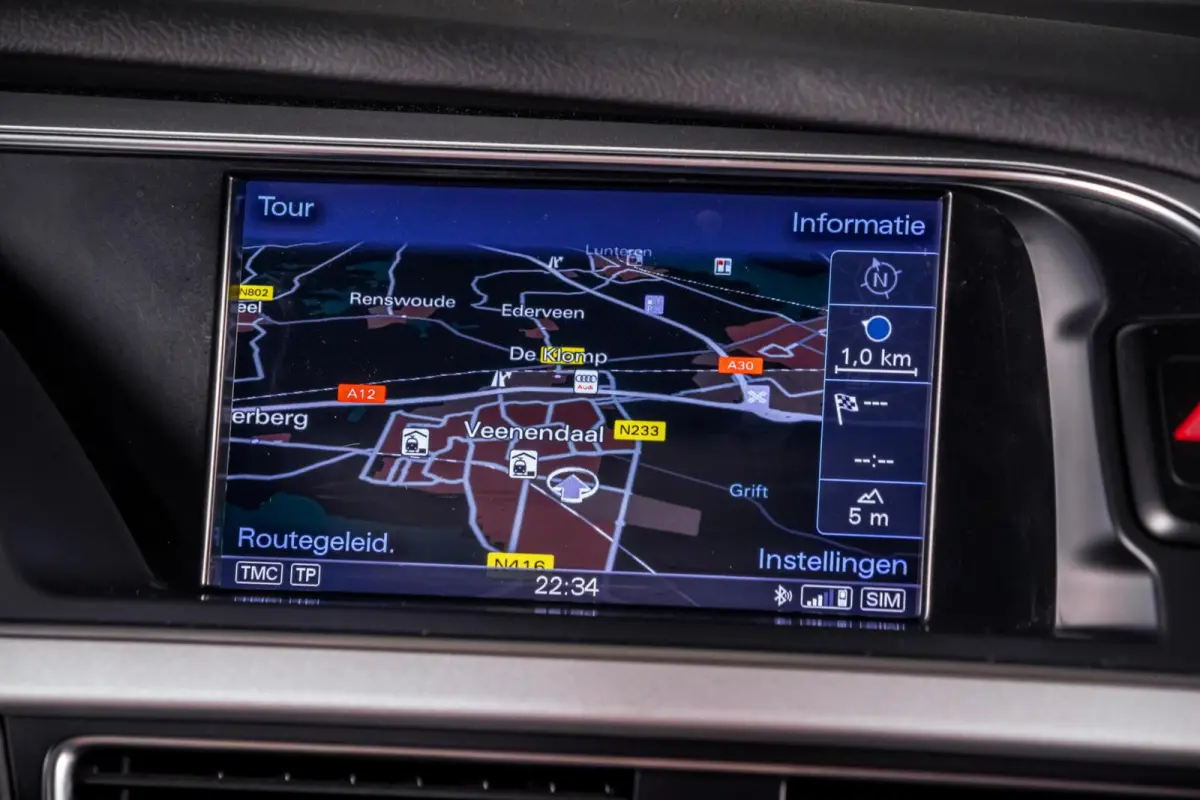 1.8 TFSI S-Line|Carplay|Trekhaak|PDC|Automaat|Half-Leder