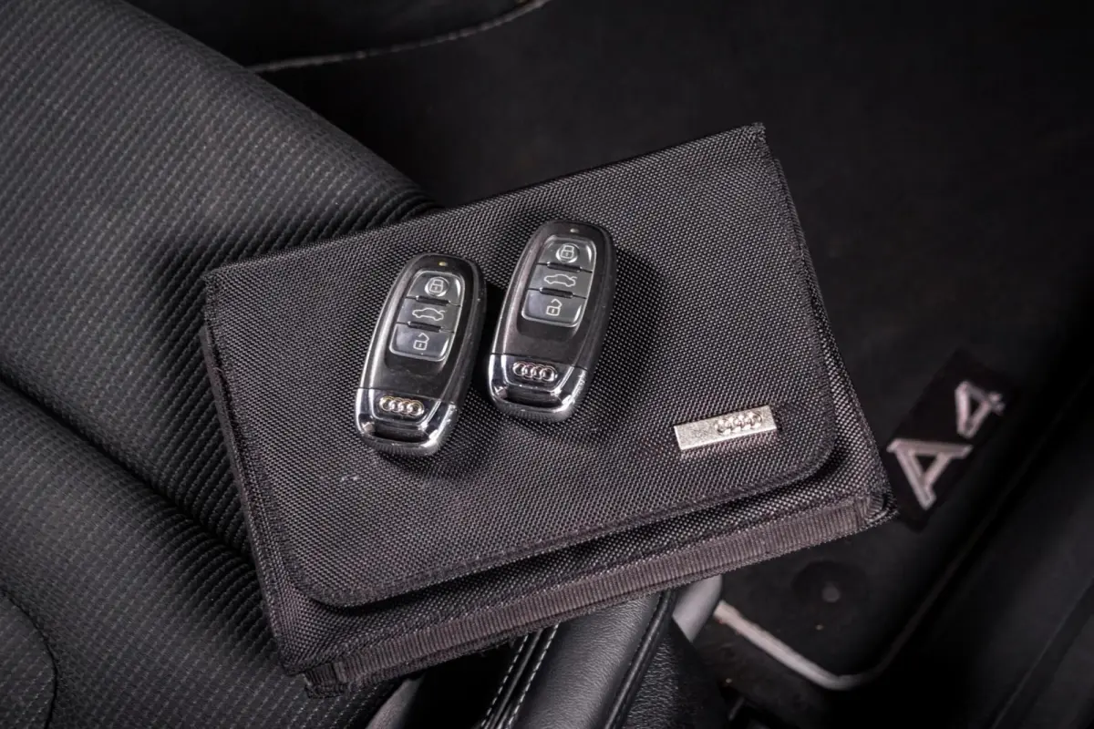 1.8 TFSI S-Line|Carplay|Trekhaak|PDC|Automaat|Half-Leder
