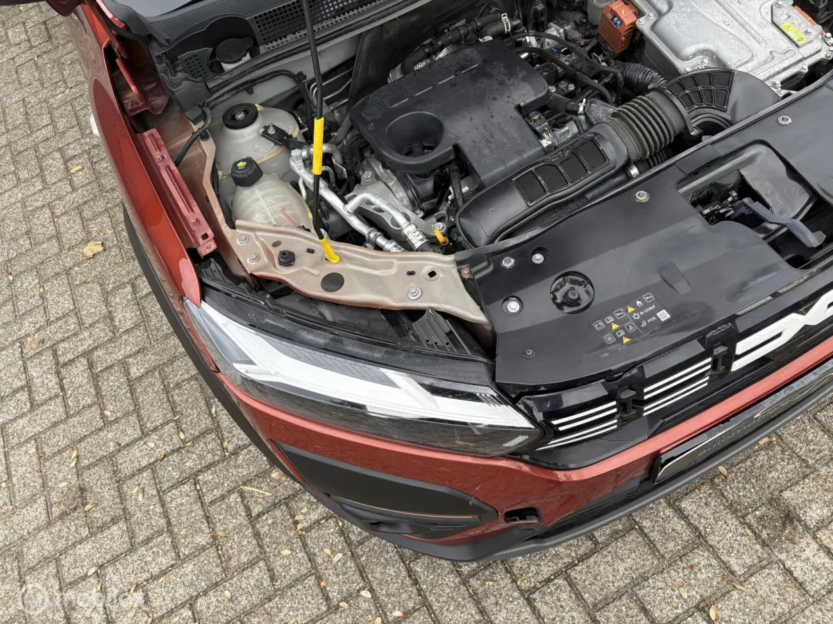 1.6 Hybrid 140 Extreme/7PERS/SCHADE