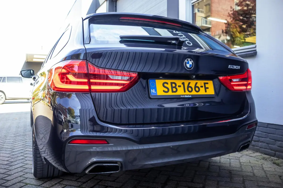 530i M-Sport|Pano|HUD|H&K|Nappa|Trekhaak|20"|Keyless