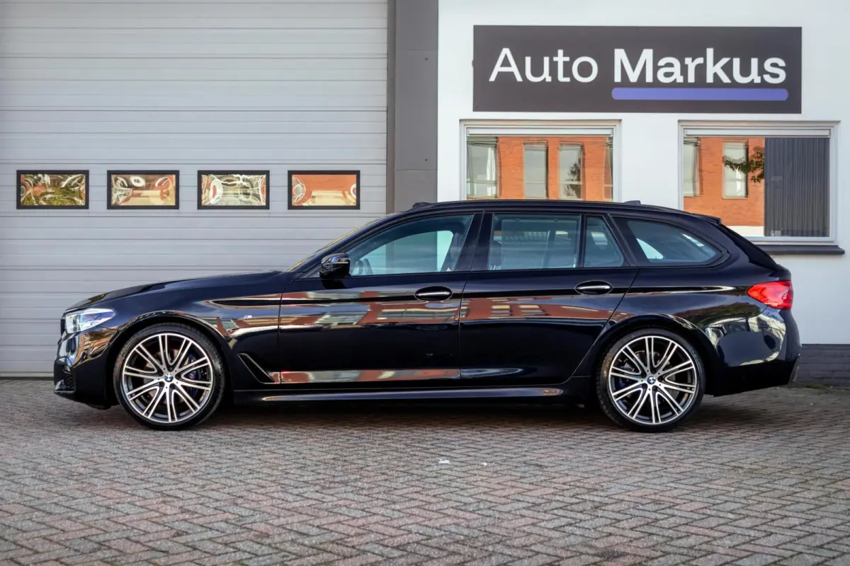 530i M-Sport|Pano|HUD|H&K|Nappa|Trekhaak|20"|Keyless