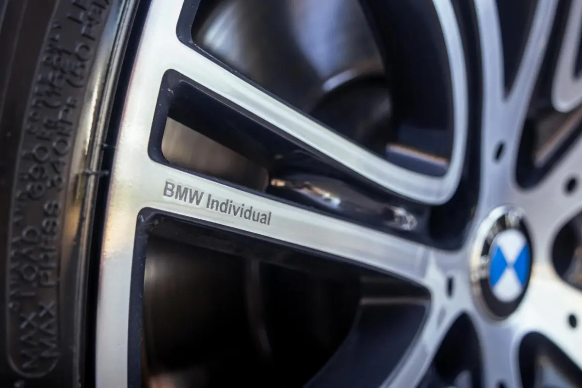530i M-Sport|Pano|HUD|H&K|Nappa|Trekhaak|20"|Keyless