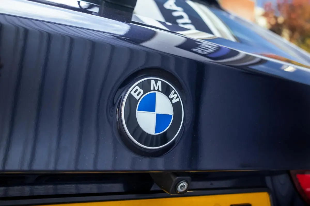530i M-Sport|Pano|HUD|H&K|Nappa|Trekhaak|20"|Keyless