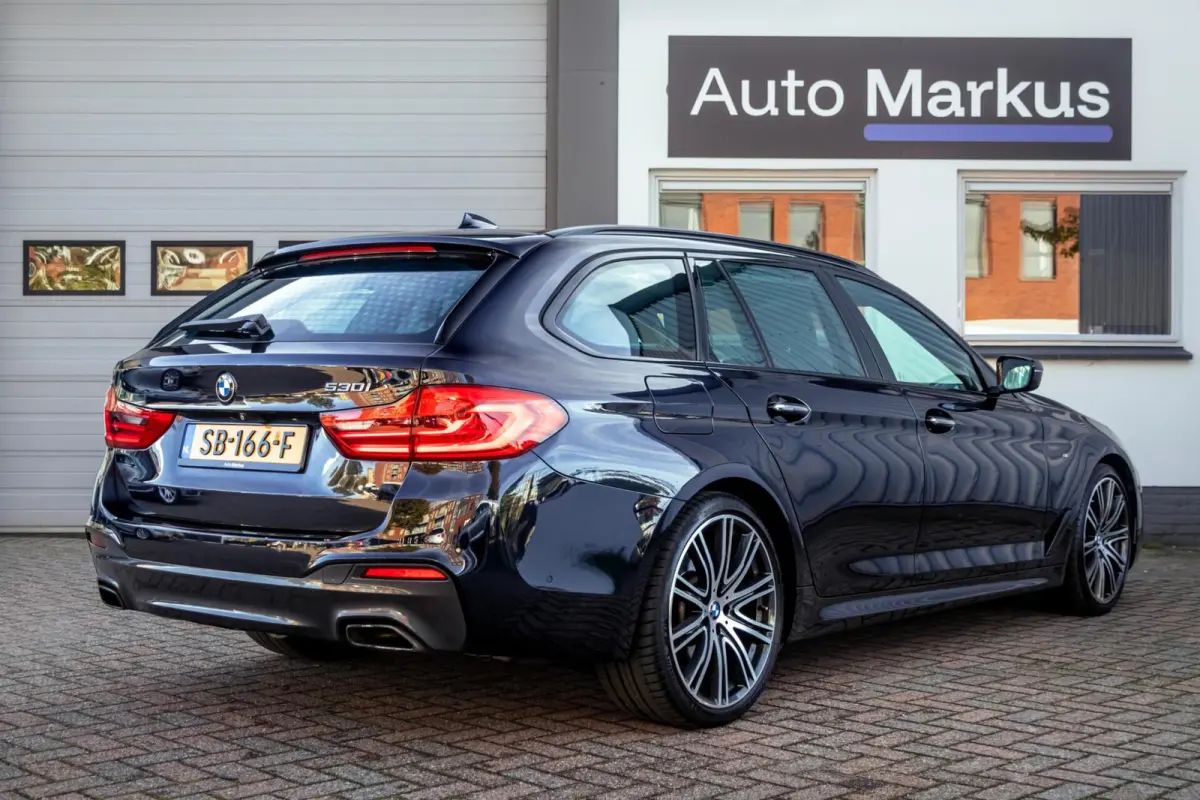 530i M-Sport|Pano|HUD|H&K|Nappa|Trekhaak|20"|Keyless