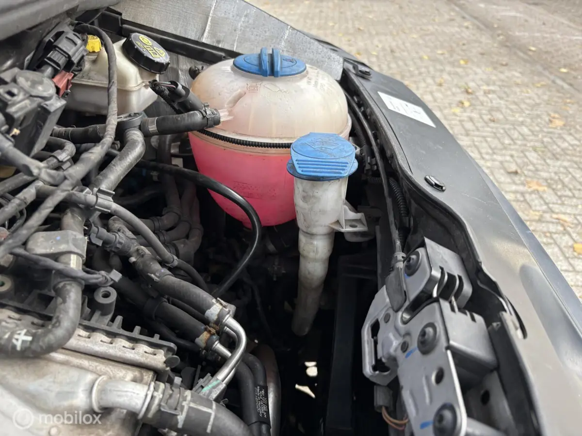 2.0 TDI L2H1 AUTOMAAT/200PK/SCHUIFDAK