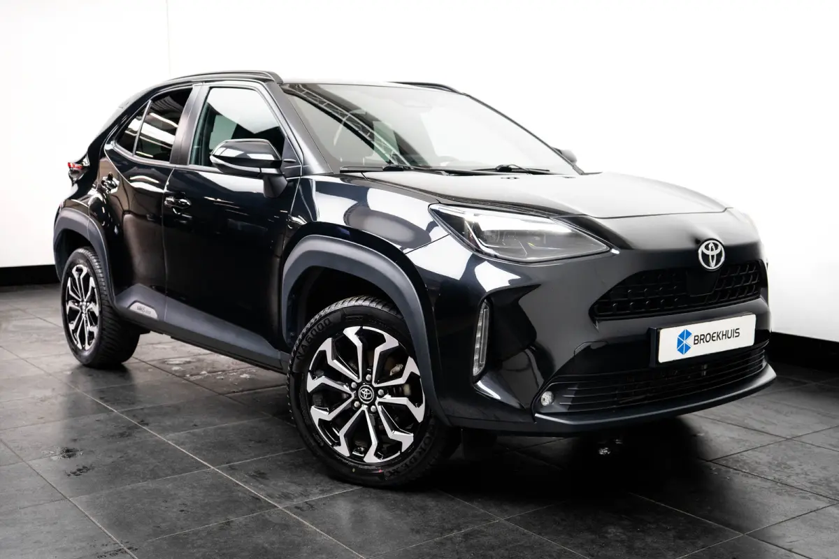 1.5 Hybrid 115 Dynamic | 1e Eigenaar! | LED | Stoel/Stuurverwarming | Clima | Camera | Cruise Adaptive | Parkeersensoren V+A | BLIS | Lichtmetalen Velgen
